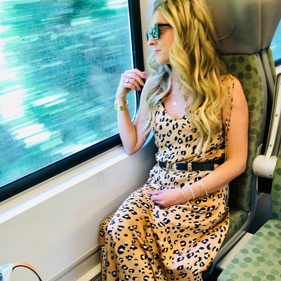 Meet your Posher, Lindsay - Picture 2 of 6